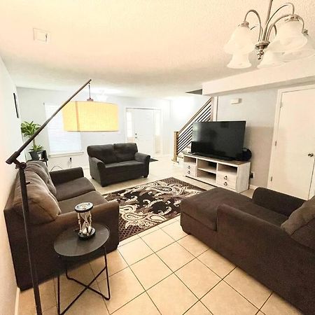 Lovely 2-Bedroom Condo W/Balcony And Free Parking NashvilleNashville  Kültér fotó